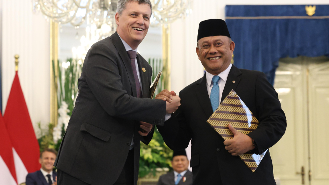 Dukung Program MBG, BGN Lahat dan Danone Teken MoU